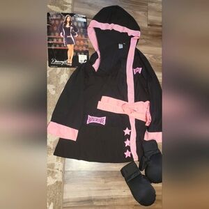 "Boxer Babe" Halloween Costume